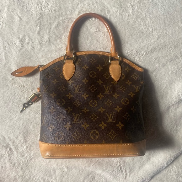 Louis Vuitton Handbags - Louis Vuitton Handbag